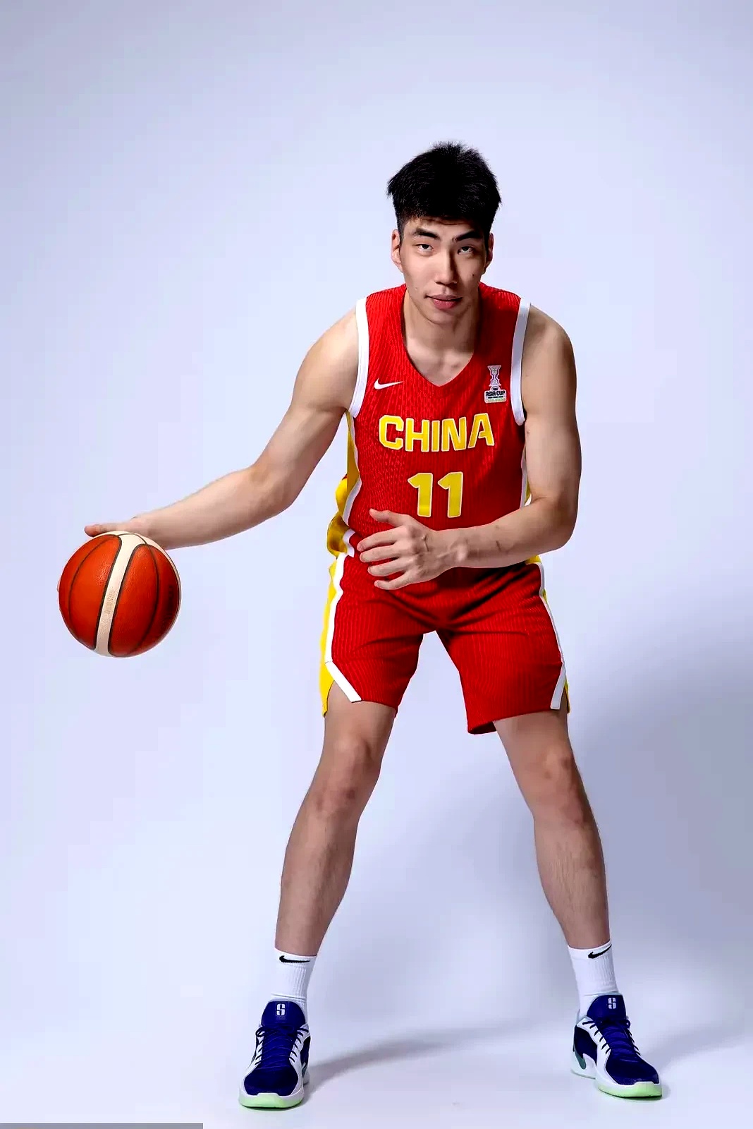 CBA常规赛倒计时，瓦伦西亚集结日再遭质疑，细节引发关注，悬念犹存，阵容厚度经受考验(周琦回辽篮最新消息)