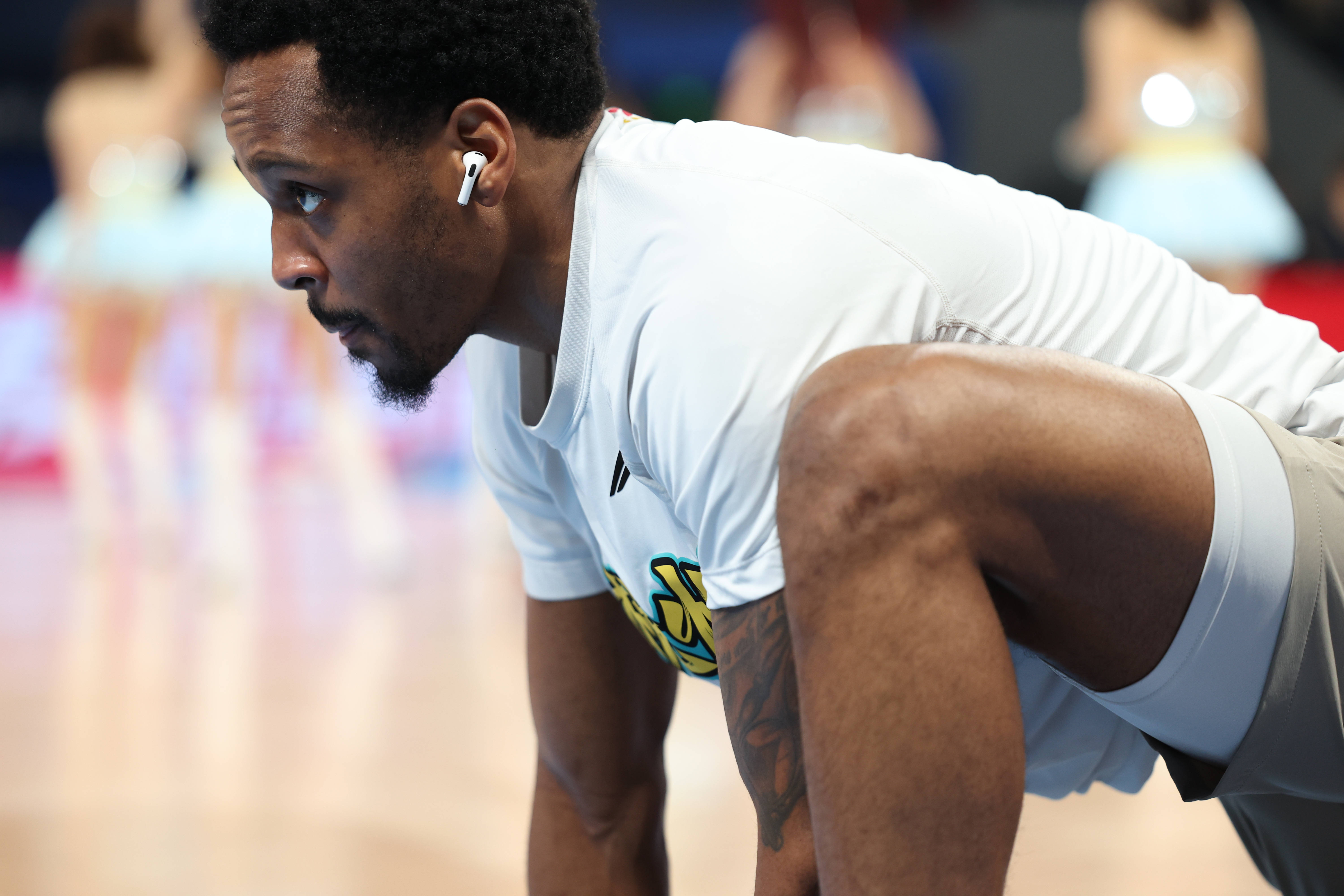 包含风云突变广厦男篮转会期强势反弹，亚冠版图或变，赛场秩序良好，更衣室氛围转暖的词条