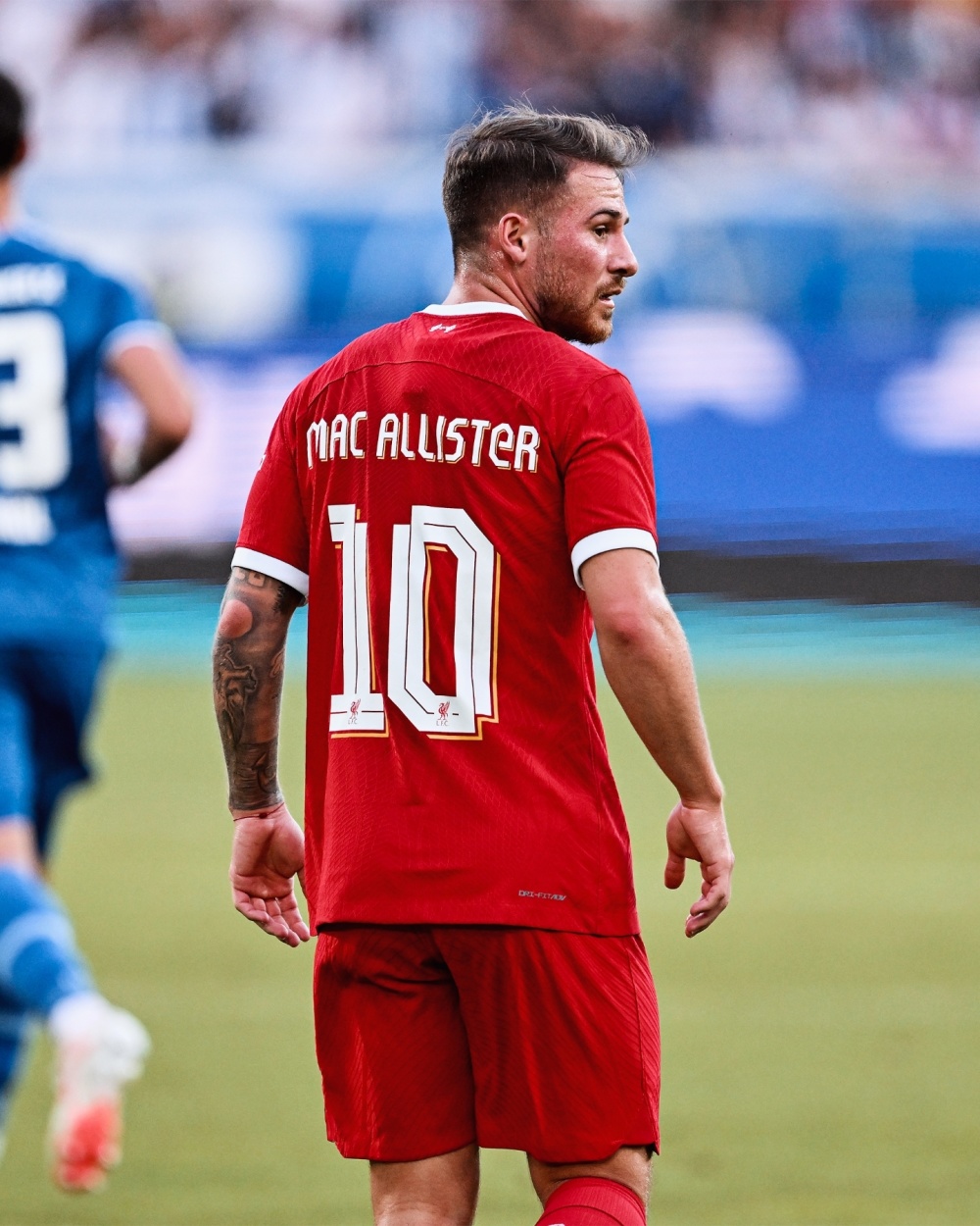 风云突变波尔图关键时刻绝杀压哨洛杉矶湖人回应争议备战法甲，里程碑夜利物浦门线救险瞬间刷屏的简单介绍