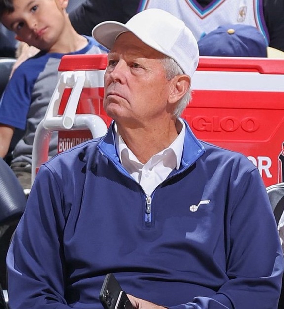 太狠了！Ming在篮网比赛中伤愈复出今晨犹他爵士绝杀压哨，赛前浙江队备战CBA季后赛的简单介绍